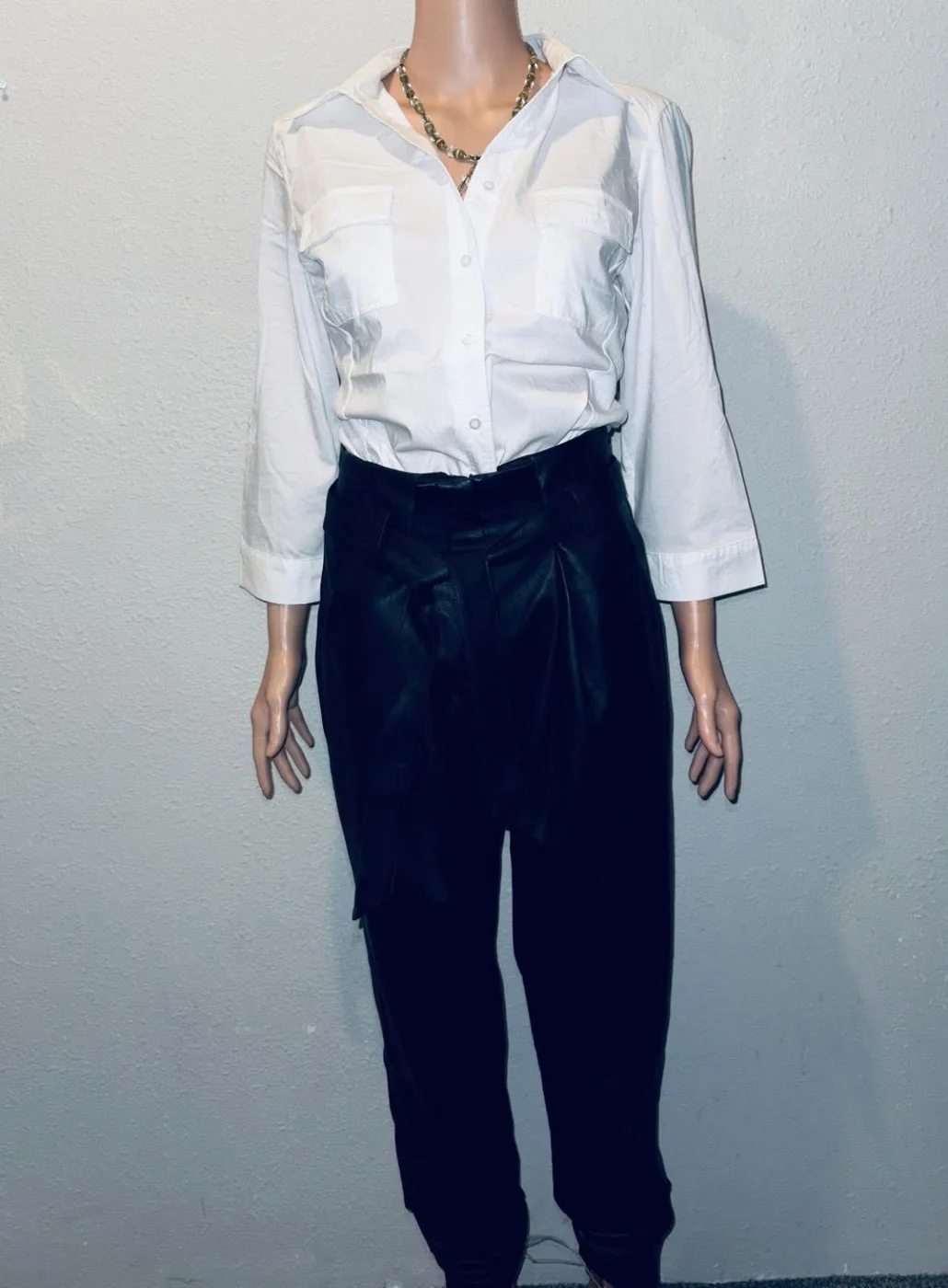Conjunto blanco y negro